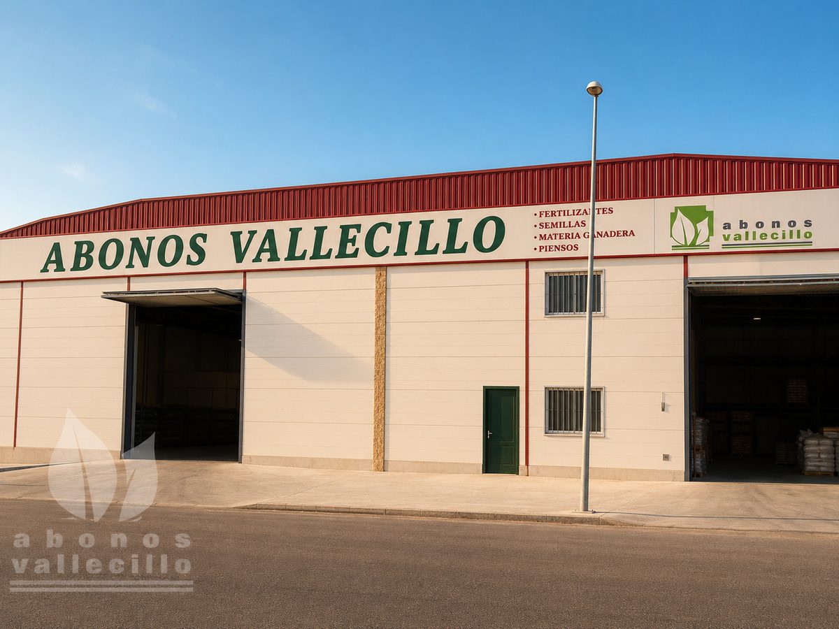 Armazém da Abonos y Cereales Vallecillo no Polígono Ramapallas de Olivença